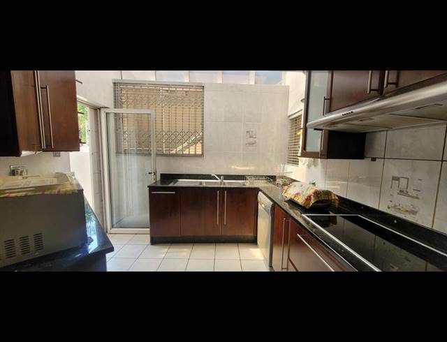 3 BEDROOM TOWNHOUSE FOR SALE IN BASSONIA